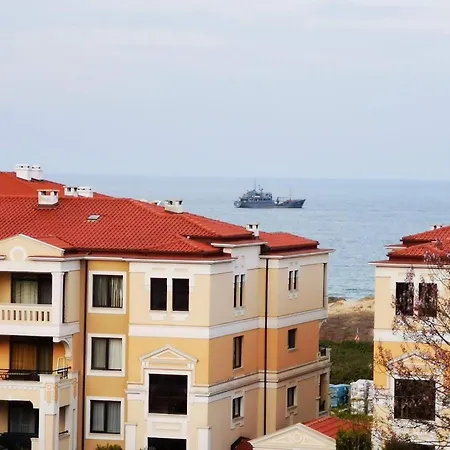 Apartament Life Sea View