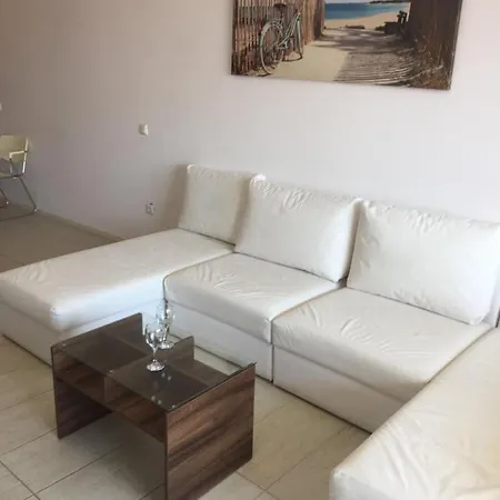 Life Sea View Apartament